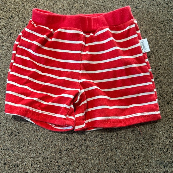 Quiltex Red and White Garment - Picture 1 of 4